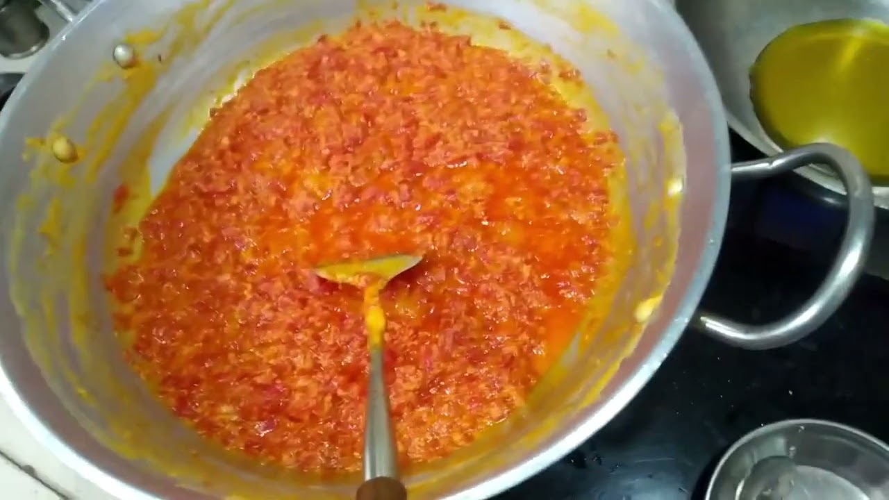Matar paneer gajar ka halva methi aloo bathua ka rayta plus paratha aalu baingan ki sabji 