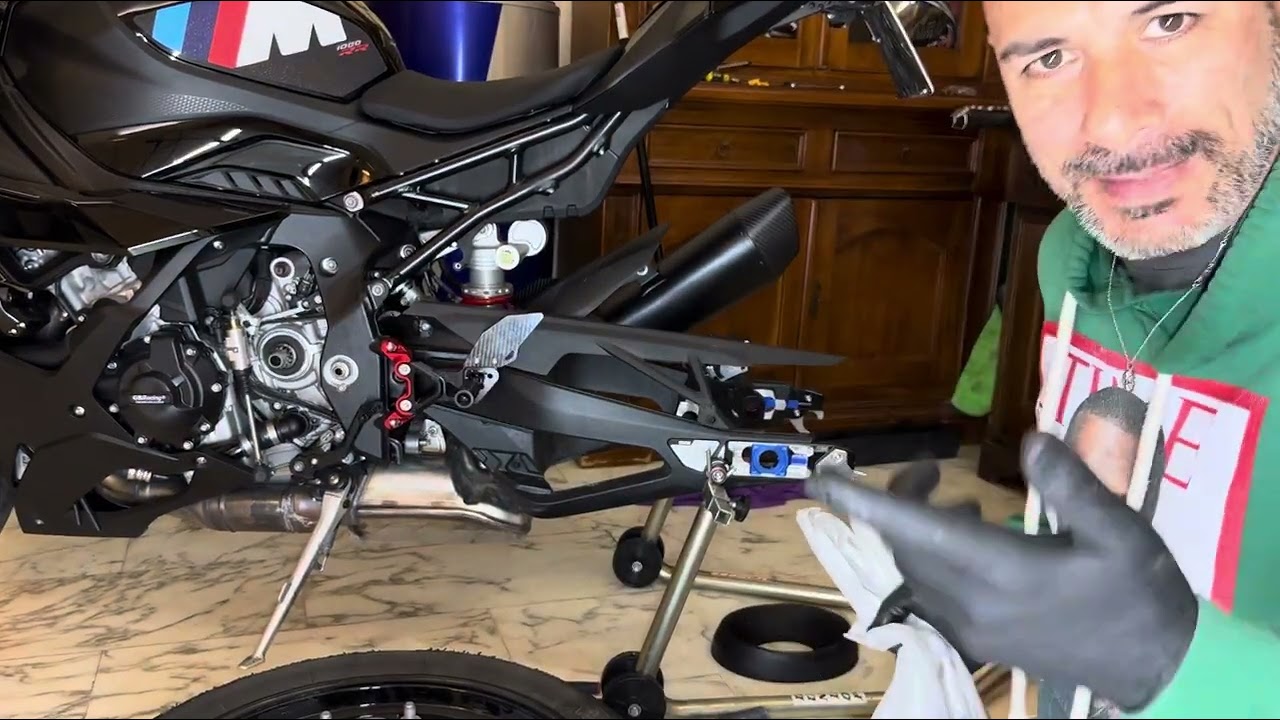 Monto la Catena D.I.D. ERV7 520  BMW s1000rr