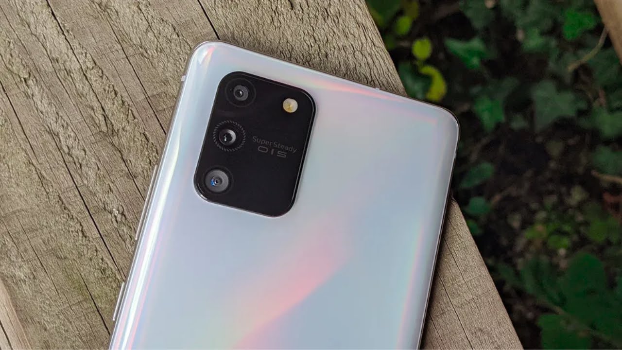 Samsung Galaxy S10 Lite в 2024 году: плюсы и минусы...