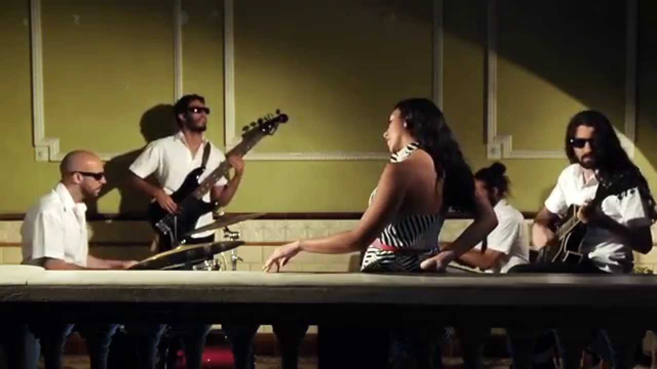 Los Mostachos - El violín de Becho