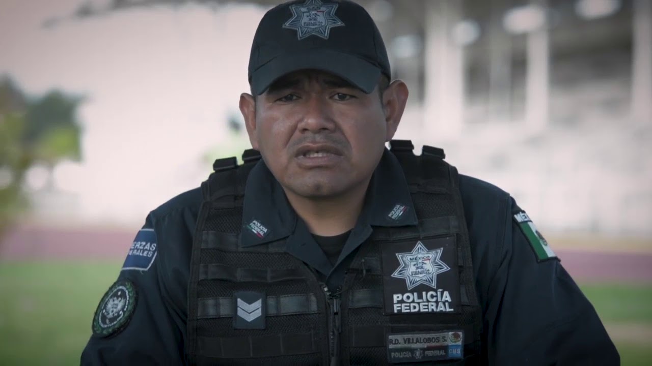 Con mucho amor y gratitud, las y los policías federales hoy se despiden de sus compañeros caninos