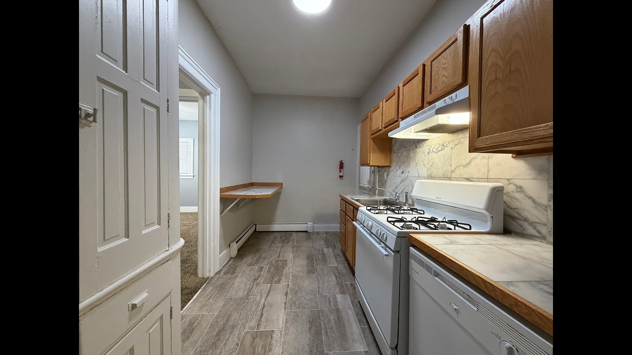 315 Woodward Ave Apt 7, Kalamazoo, MI 49007 video tour