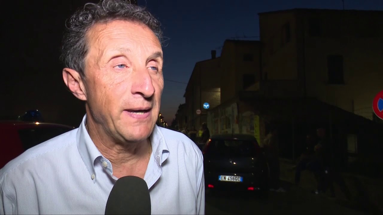 LUGO: Garage in fiamme a Massa Lombarda, i vigili del fuoco trovano un cadavere | VIDEO