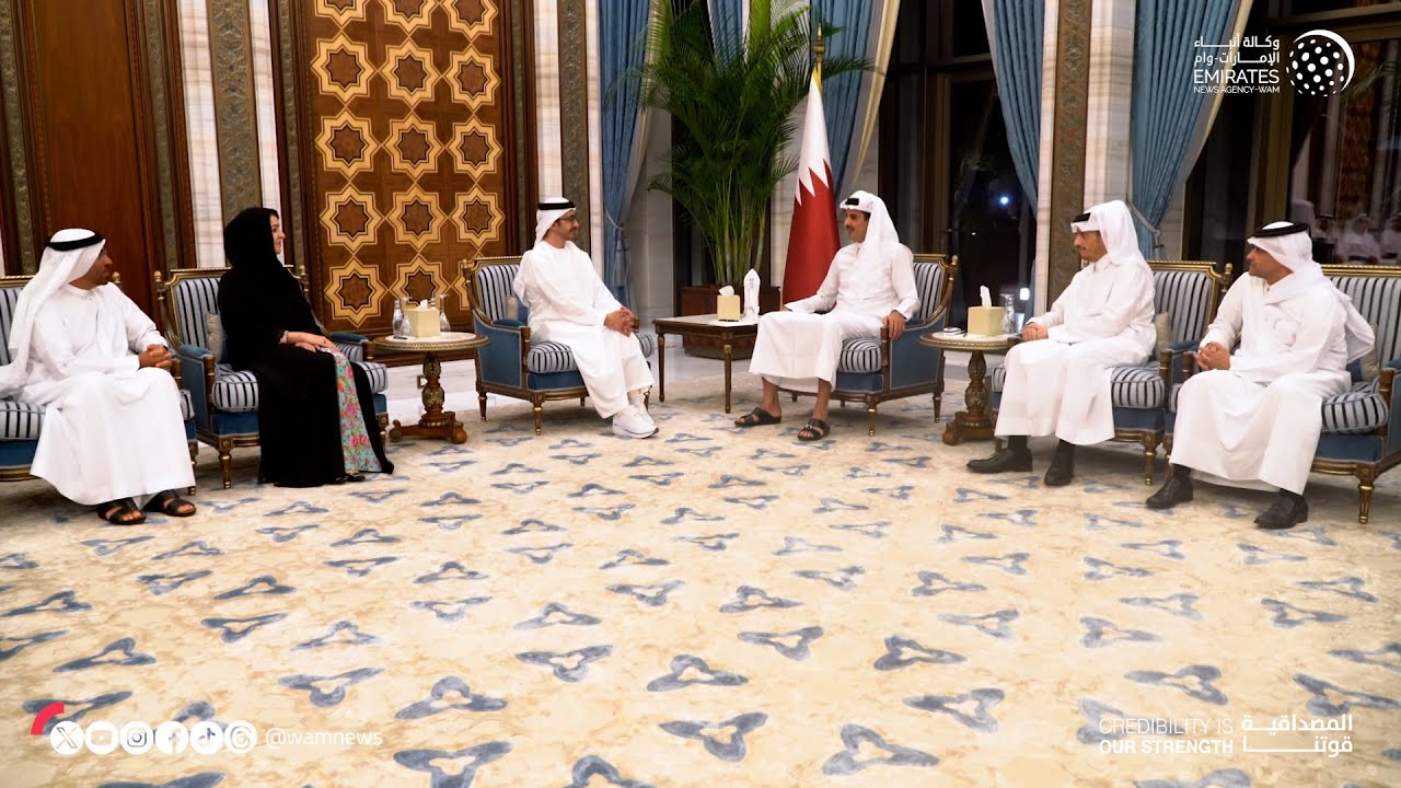 أمير قطر يستقبل عبدالله بن زايد