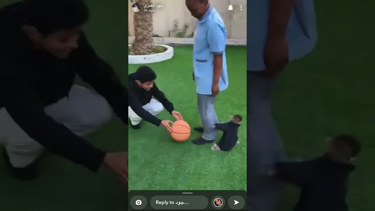 سنابات جود العنزي مع ريما وسكر 😂🤍سكر خايف من الكرة⚽️