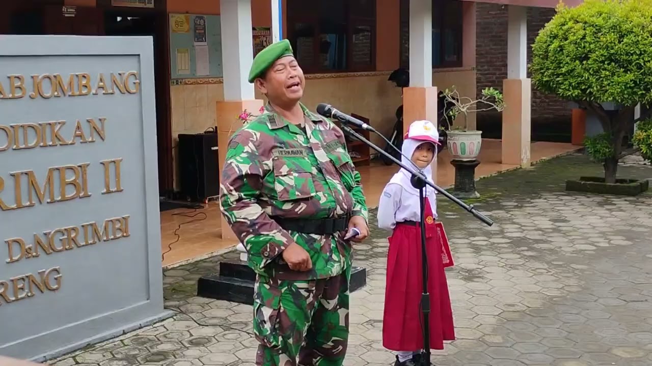 Upacara bendera dengan Koramil kec. Bareng
