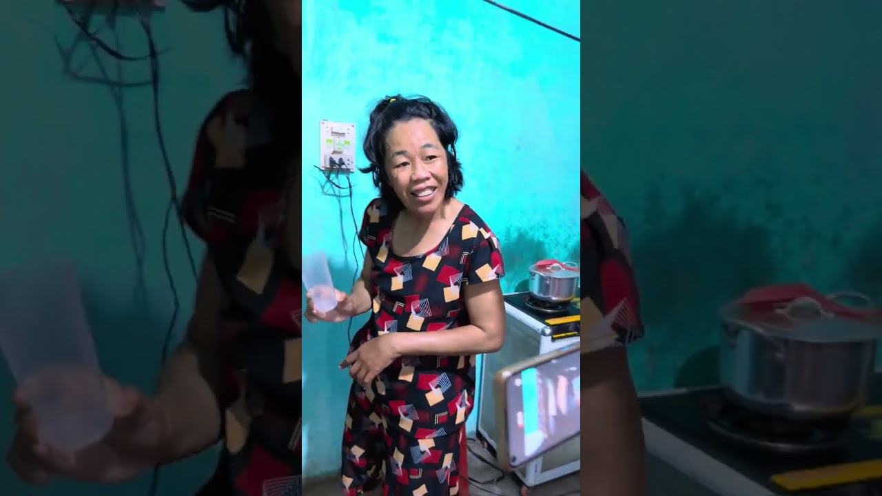Út lại ăn năn hối cải hy vọng mẹ bỏ qua cho mình chị hứa lần sau ben nhẹ tay hơn xíu..!