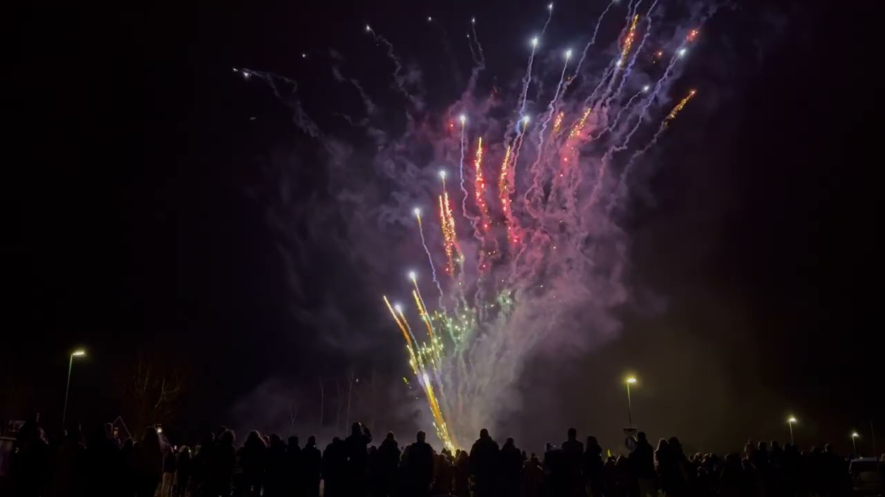 Consumenten vuurwerkshow 24/25 Beljaart