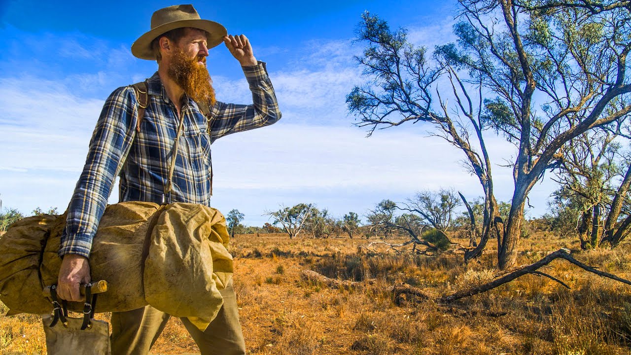 4 Days SOLO Walking the Australian Outback as a Traditional Swagman
