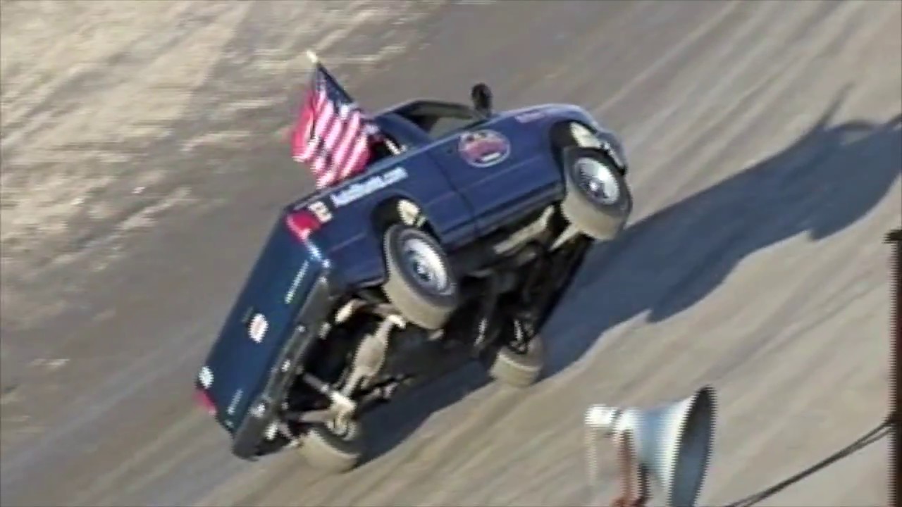 2 Wheel stunt driving at Lebanon Valley Speedway 2016