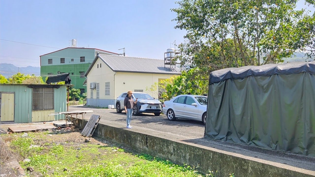 🙏正竹山紫南宮附近清幽朝南的甲建建地72坪+3面臨路的百果園農地530坪可蓋資材室總價820萬每坪均價1.36萬近南投竹山國道3號竹山秀傳醫院市中心市場區公所交通醫療採買方便0977188512傅晏棠