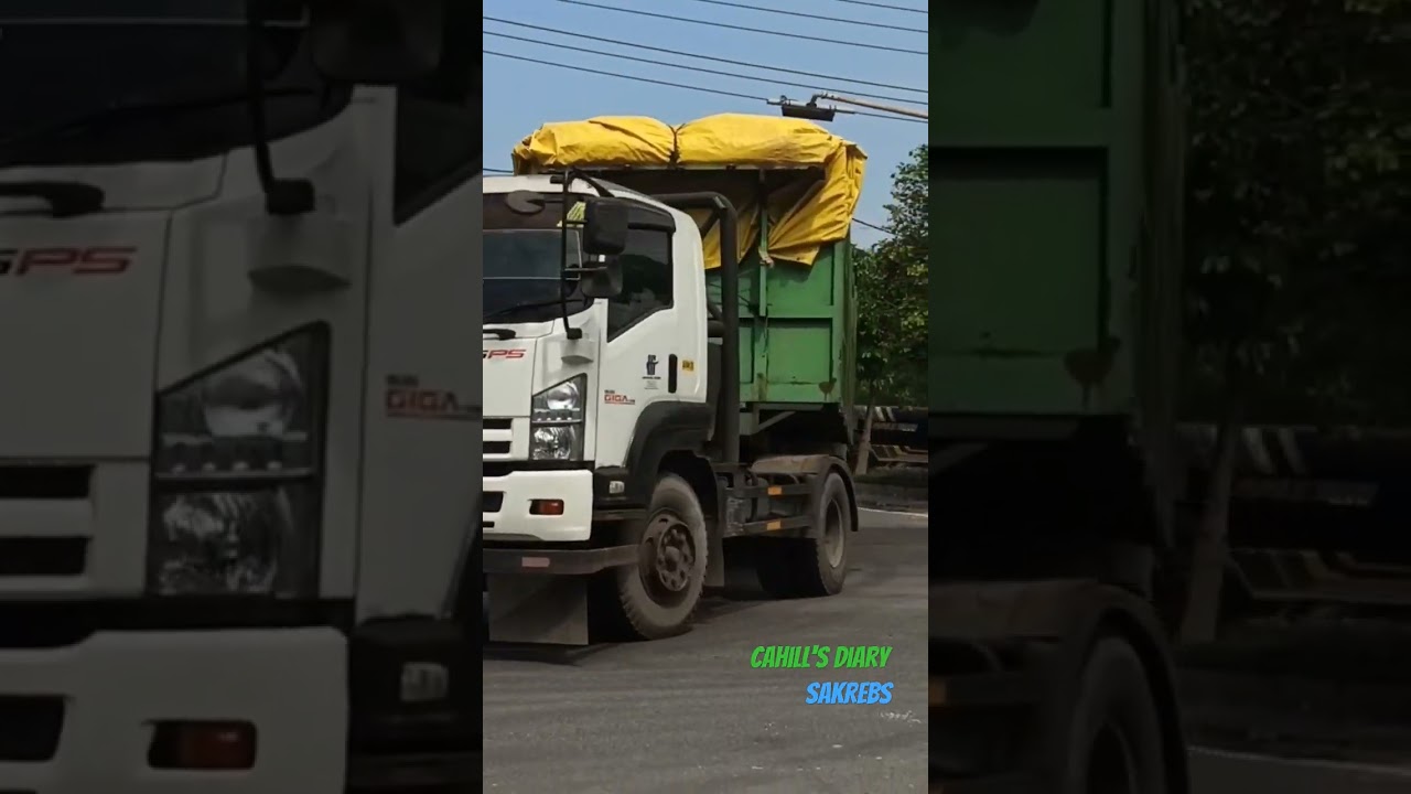 Nyuting truck di pertigaan tol manyar gresik #truckspotting #trukmania #huntingtruk #huntingtruck
