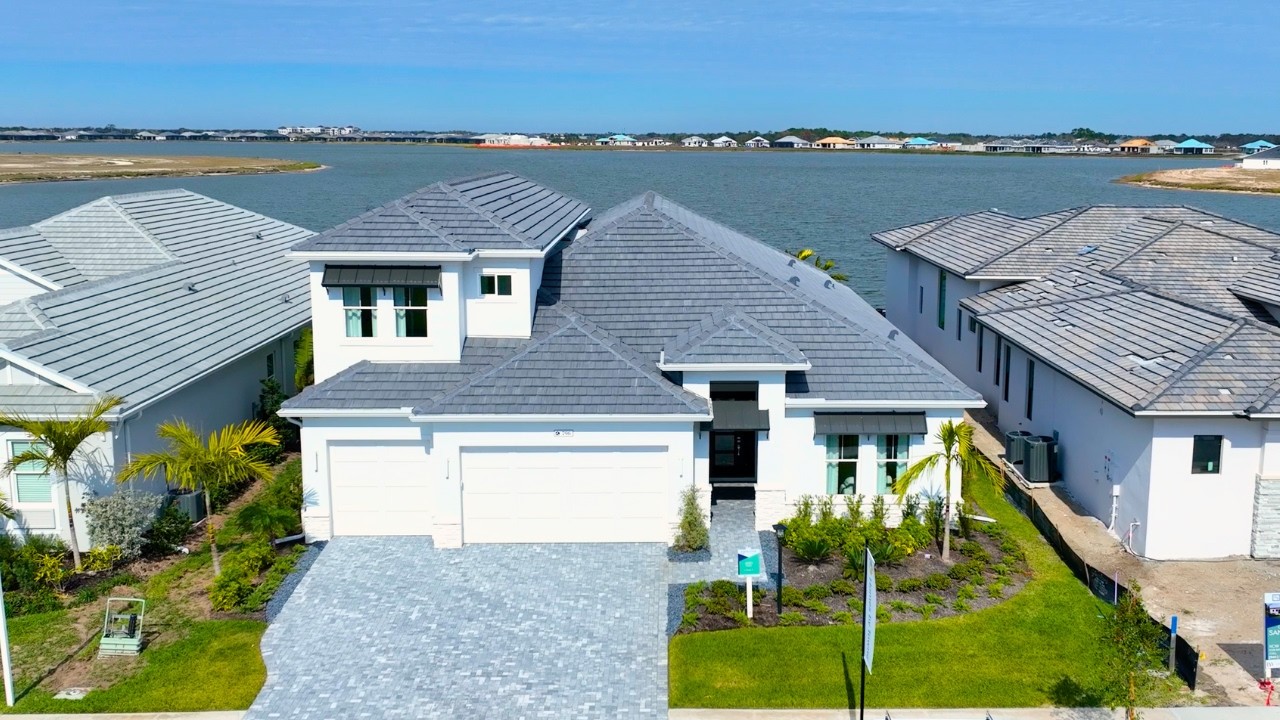 TOUR the AVISO Model at Shellstone in Lakewood Ranch | Semi Custom from Homes by Towne | 3733 sqft