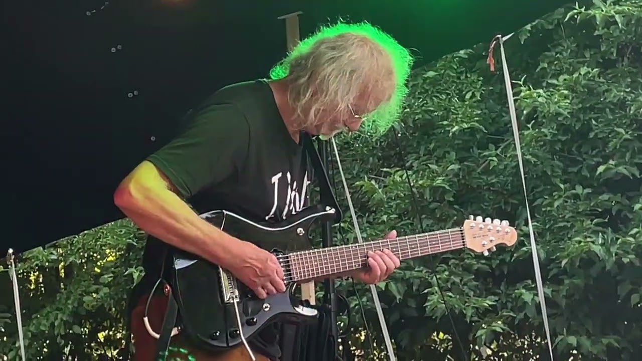 DAS KABINETT - EIN SCHÖNES STÜCK - PLACE TO BE FESTIVAL 2025 - LIVE - DIE BOX