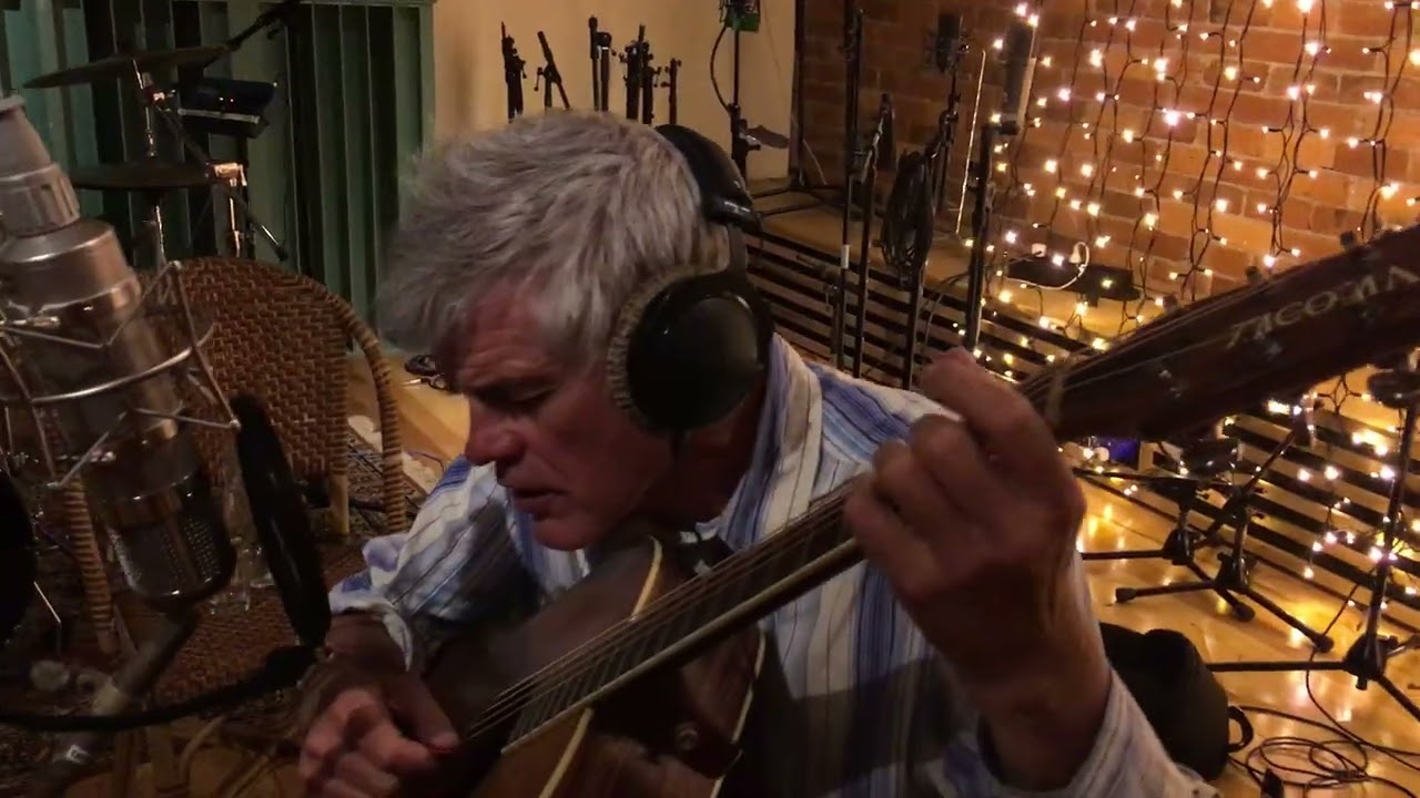 Precious Time - LIVE in Roundhead Studio - Luke Hurley