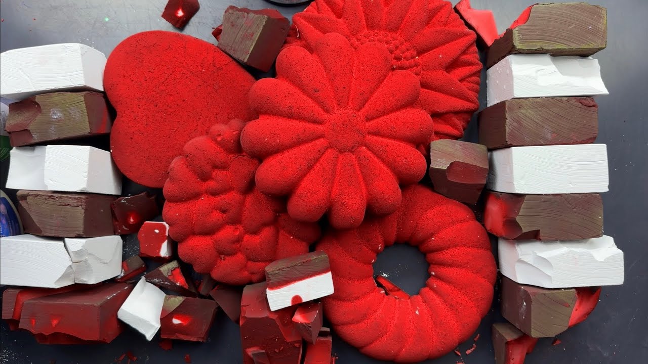 Signature Red Mini Mass Crush 💕