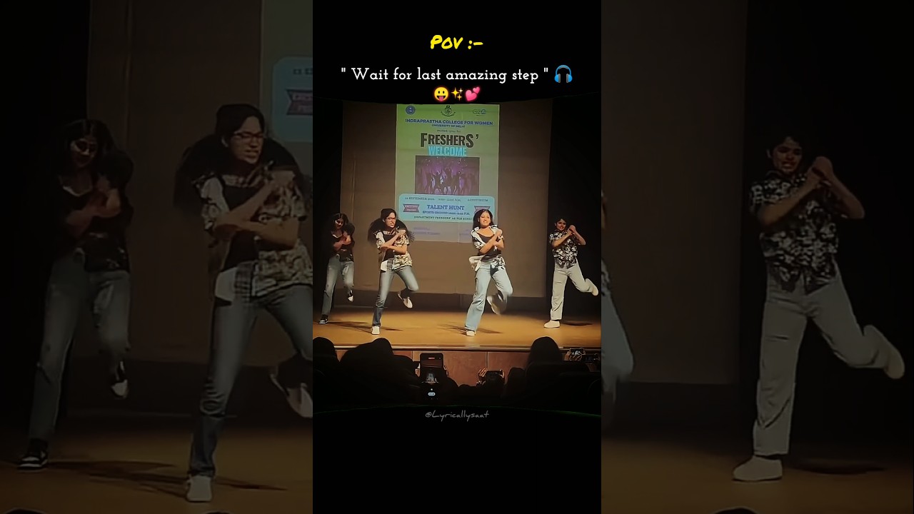 Chaiyya Chaiyya 🚂🔥 | Dil Se.. 🎬 | Girl's & Boy's Dance💃  | WhatsApp (Lyrics) Status | #ytshorts