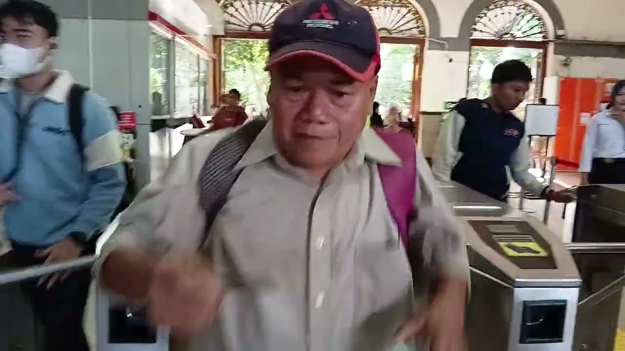 suasana stasion kereta api bogor sekarang serba modern di temani Abah dari kadudampit cisaat