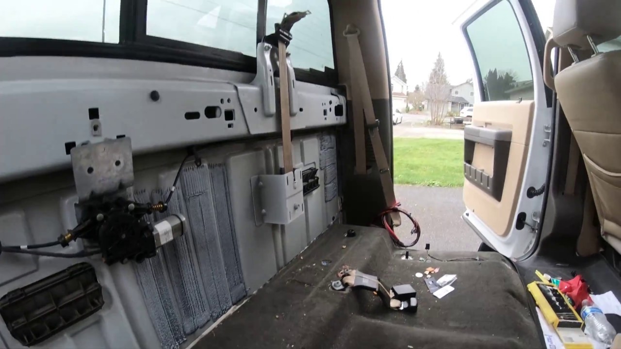 F350 2012 Subwoofer and amp JL Audio 12tw3 XD1000/1v2