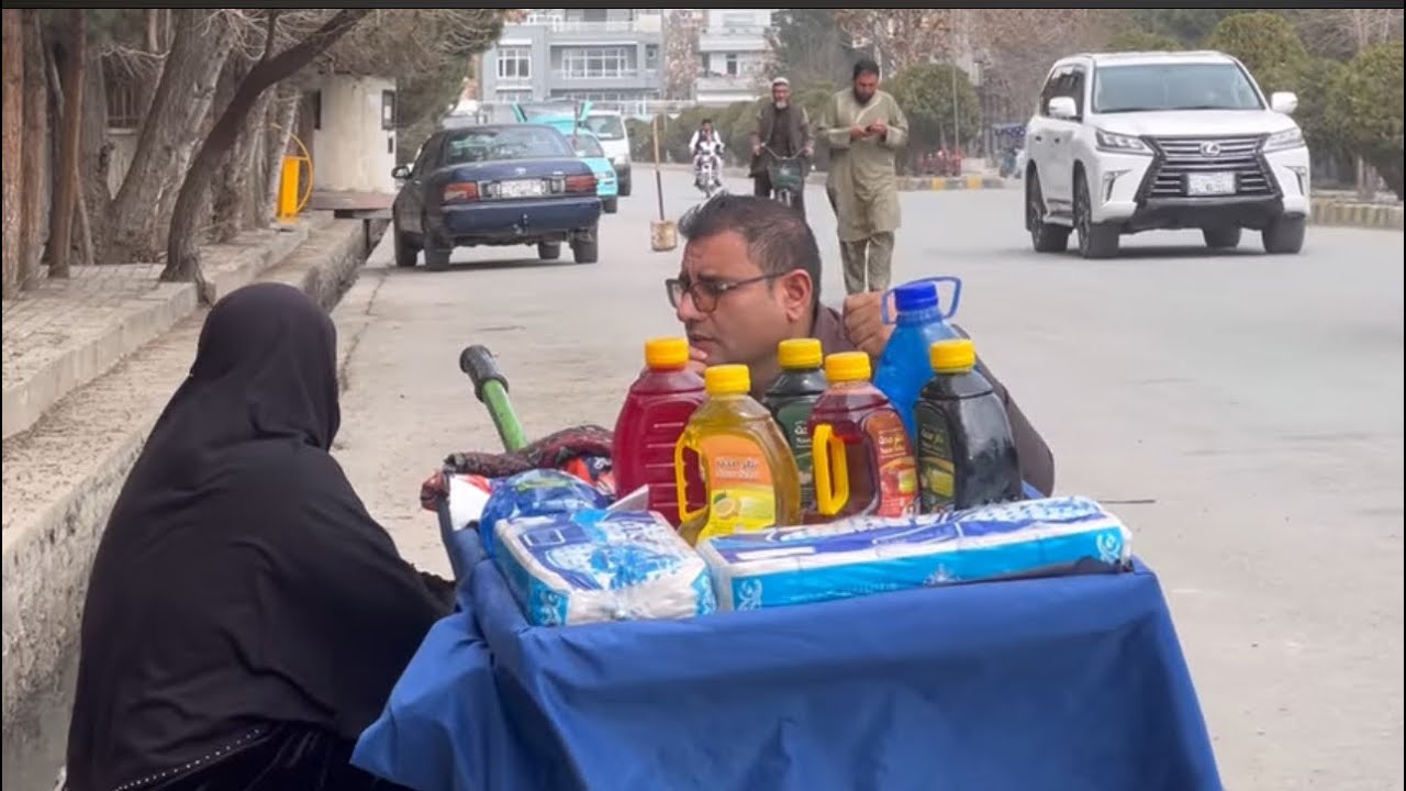 اشک ولبخند سردارنظری با مادر قهرمان که جای شوهرش را گرفته