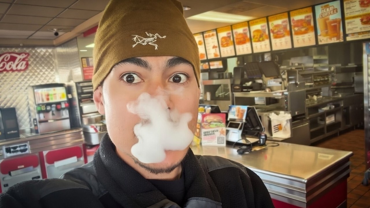 Cart at Carl’s Jr