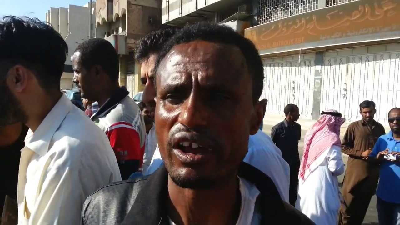 حملة جده والعماله المخالفه  لنظام الاقامة - جدة شارع الستين .. اسمعوا كلامهم ؟؟؟؟