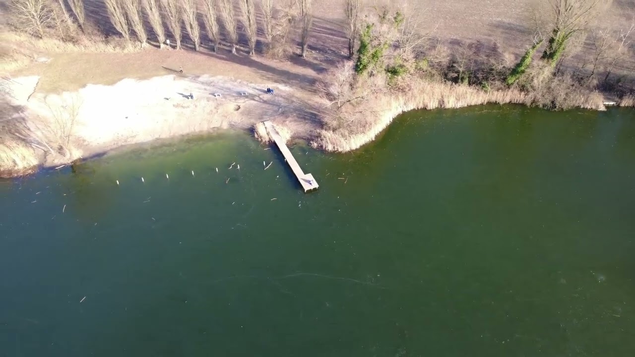 Der Tonsee Mittenwalde noch zugefroren 27.02.202