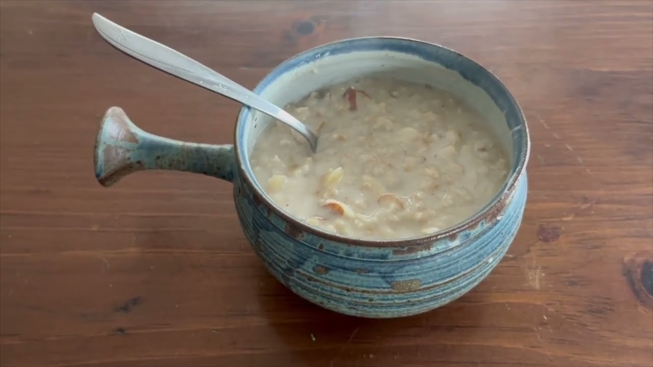 How to Make Oatmeal on a Wood Stove
