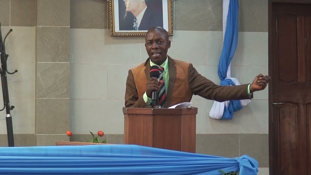 ADORATION ET LOUANGES LYS DE LA VALLEE MBANDAKA| FR. ELISEE BAMPALA.