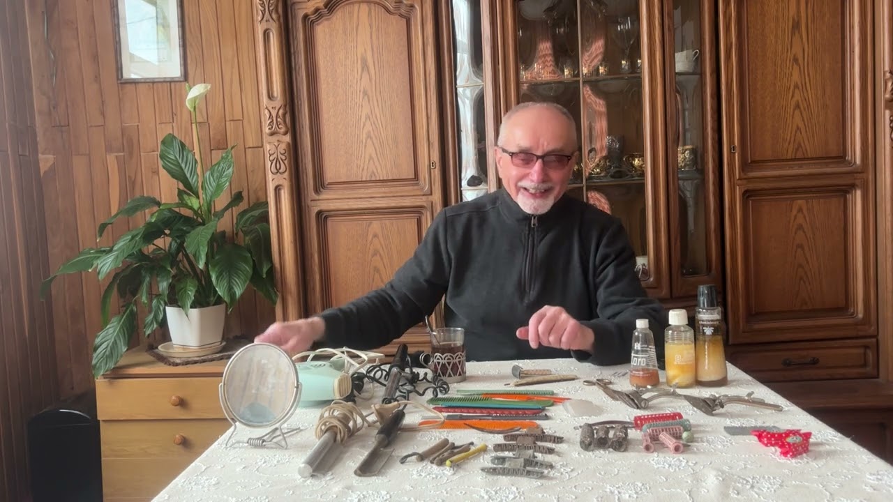 Długie włosy w czasach PRL ,wspomina sołtys Zenek.