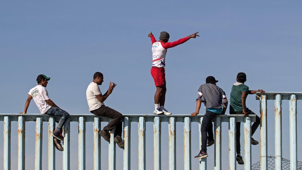 La llegada de los primeros migrantes de la caravana a Estados Unidos