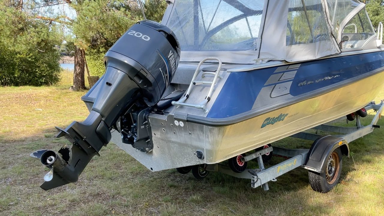 Köp Styrpulpet Buster Magnum Yamaha 200 hk med trailer  på Klaravik