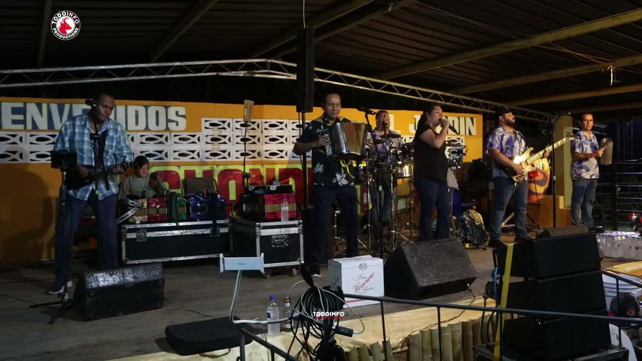 MI ADICCIÓN ES QUERERTE - NENITO VARGAS Y LOS PLUMAS NEGRAS- La Fiesta de Nosotros/El Guandusal