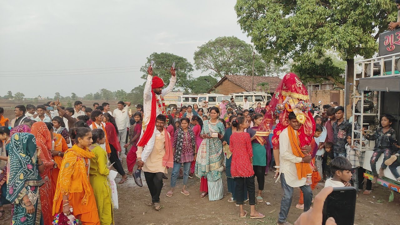 दुल्हा और दुल्हन का आदिवासी शादी का विडियो डांस 2026 ‼️ Dhulha Or Dhulhan Ka Adivasi Shadi Ka Video 