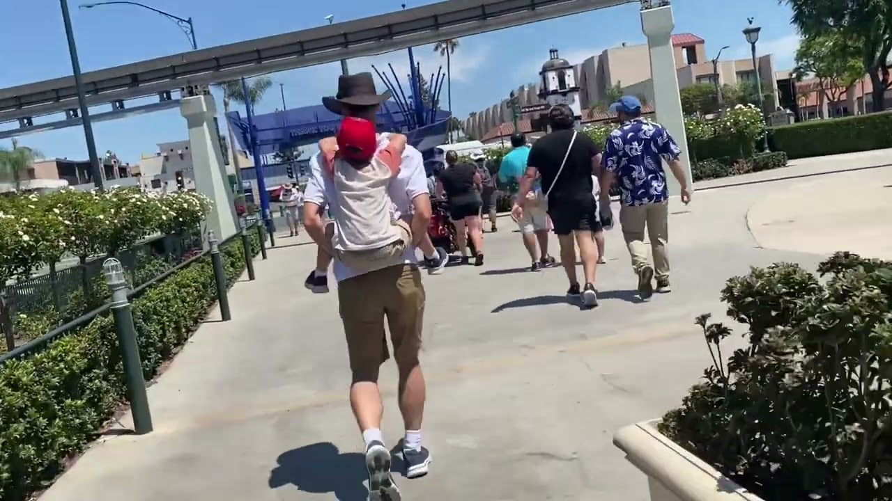 Walking from Disneyland to the Tropicana for the last time - 8-4-24
