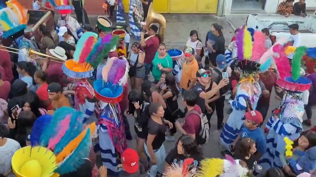 Gran Brinco de Chinelo con La Pazulkeña Colonia Lazaro Cardenas