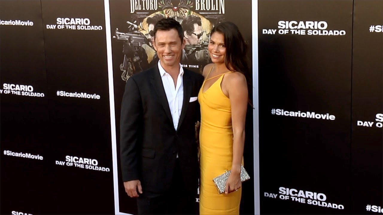 Jeffrey Donovan and Michelle Woods 