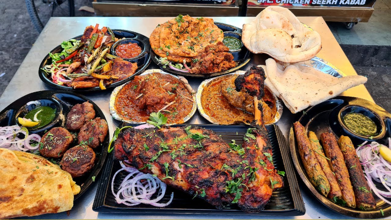 FIRST TIME EVER. Live Counter Pe MUTTON RAAN, GRILL FISH, NAWABI CHICKEN, Changezi, Mutton Qorma Etc