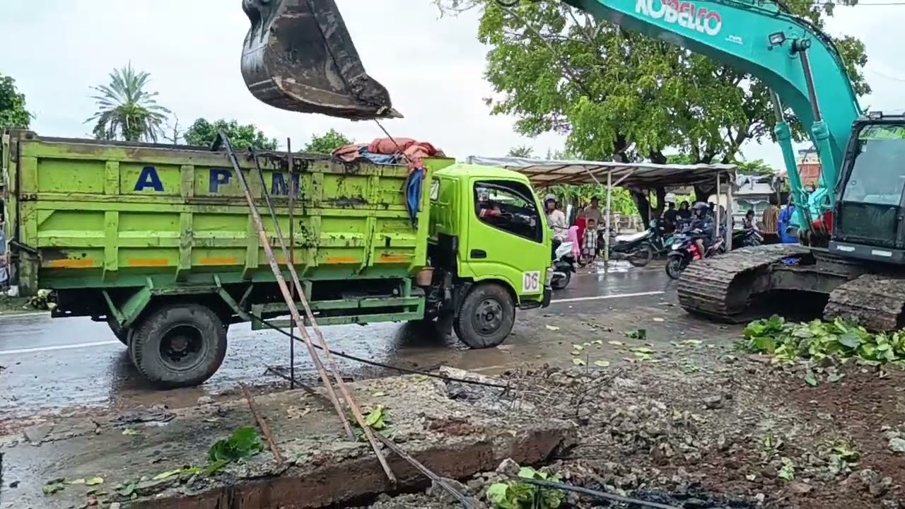 Gercep KDM Keruk Kali Apur Biang Banjir #kdm #dedimulyadi #kangdedimulyadi 