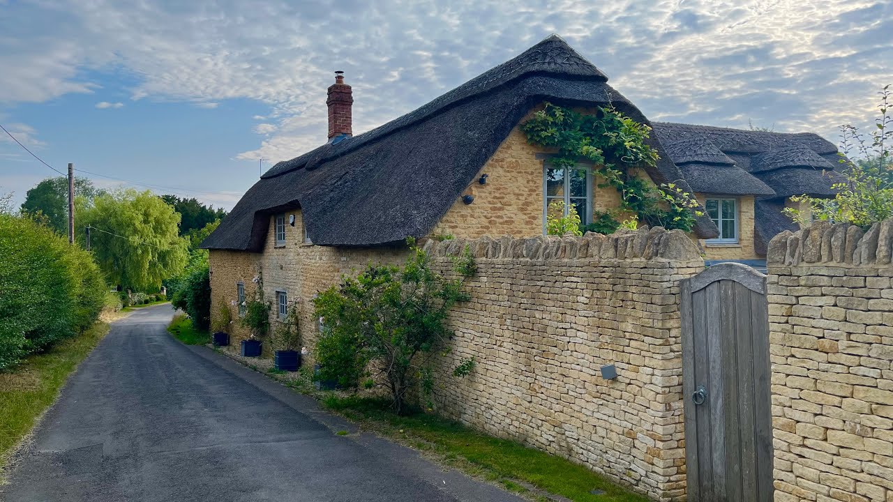 Early Morning COTSWOLDS Walk: Discovering a Hidden Gem in ENGLAND'S Countryside