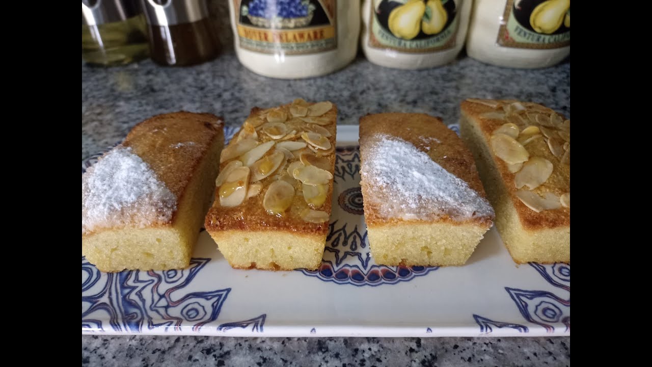 cake aux amande fait maison كعكة اللوز محلية الصنع