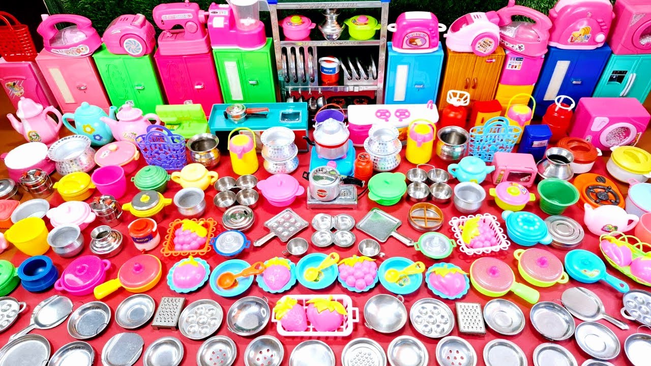 7 Minutes Satisfying with Unboxing Hello Kitty Kitchen Set | Small Wonders : Miniature ASMR Set Game
