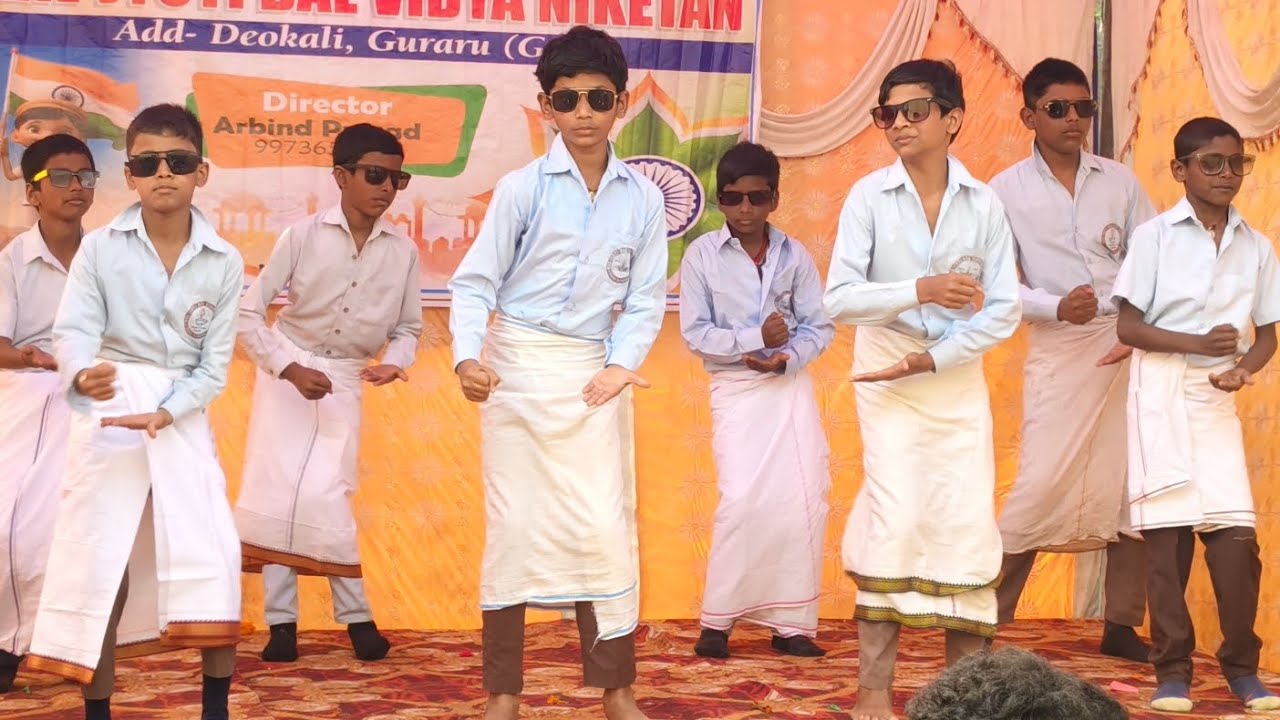 Lungi dance group dance or school students😍😍