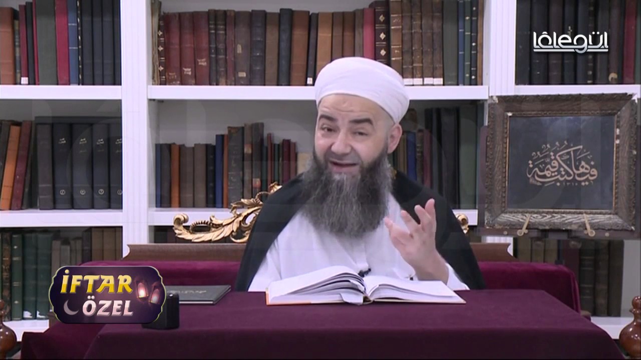 Cuma günü duaların kesin kabul olduğu o an - Cübbeli Ahmet Hocaefendi Lâlegül TV