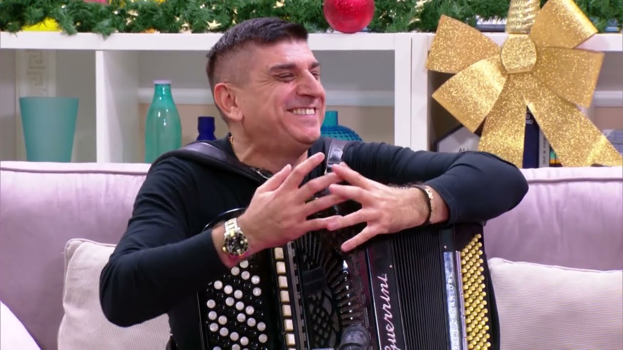 Siniša Tufegdžić - Žao mi je što sa decom nisam provodio Božić