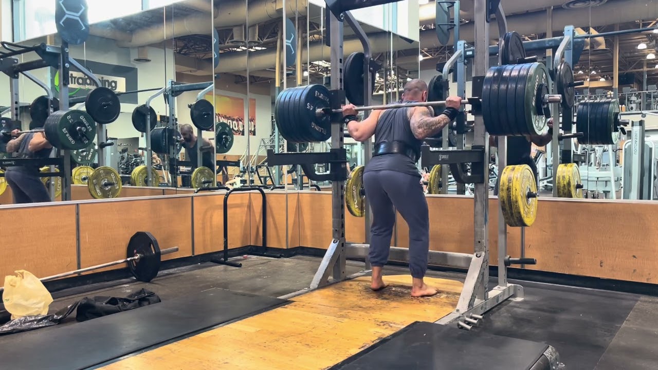 Squat 555LB 252KG