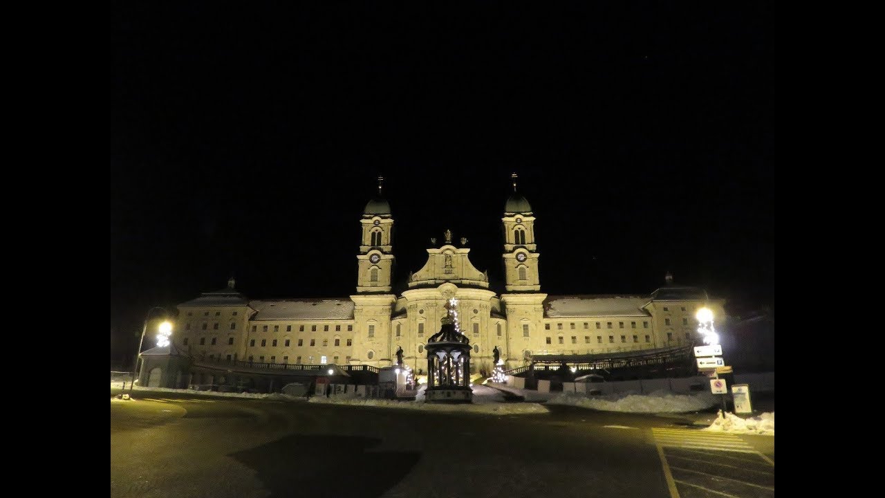 Einsiedeln SZ, Klosterkirche ULF, Vesperläuten zum Hochfest der Gottesmutter