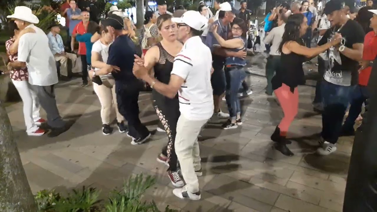 Los integrados parranderos. La celosa. Octubre 15 2023.