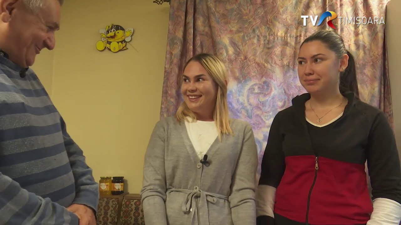 Uica Mihai descoperă binefacerile dormitului pe stupi de albine! #SareaInBucate @TVRTM​