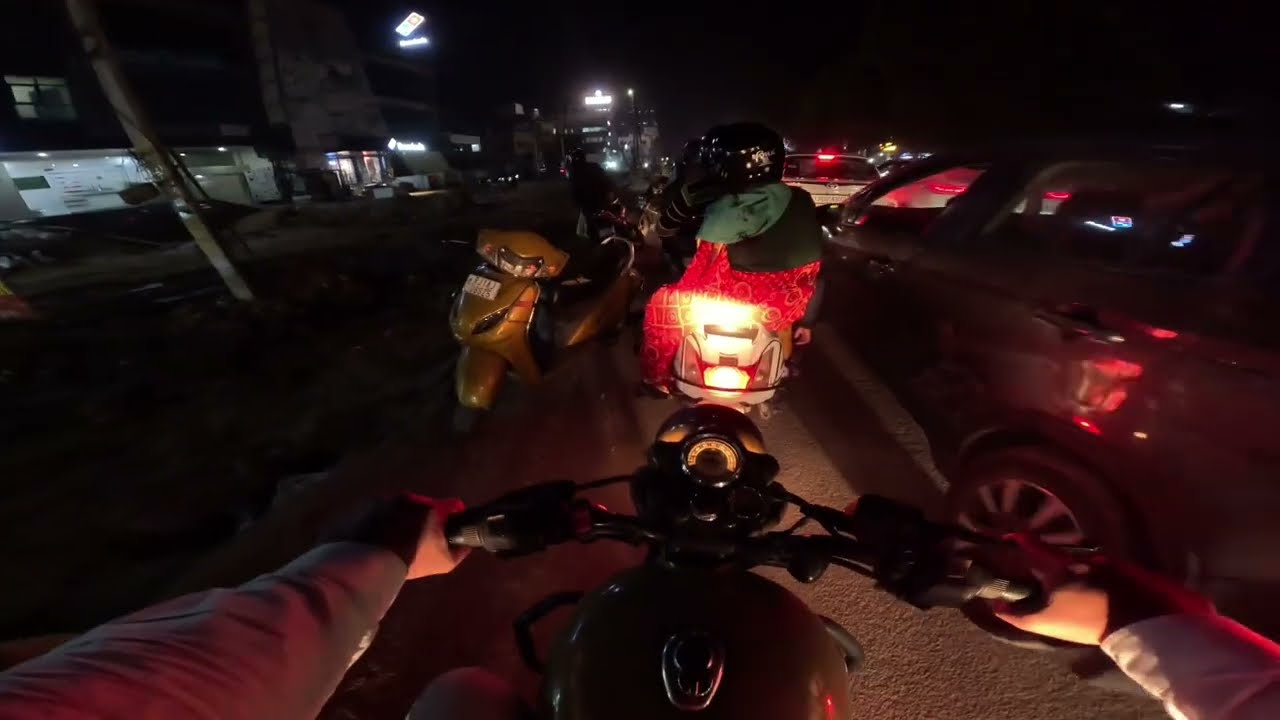 Jaipur Roads: The Good, The Bad, and The Potholes! 🏍️Why Riding in Jaipur (Pothole Alert) My Bike